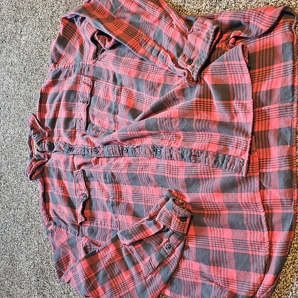 Black and gray button down shirt